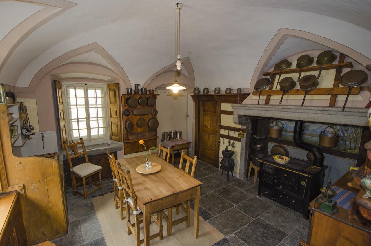 Palazzo Gamboni Swiss Historic Hotel Comologno Ngoại thất bức ảnh