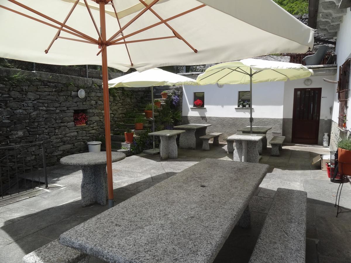 Palazzo Gamboni Swiss Historic Hotel Comologno Ngoại thất bức ảnh