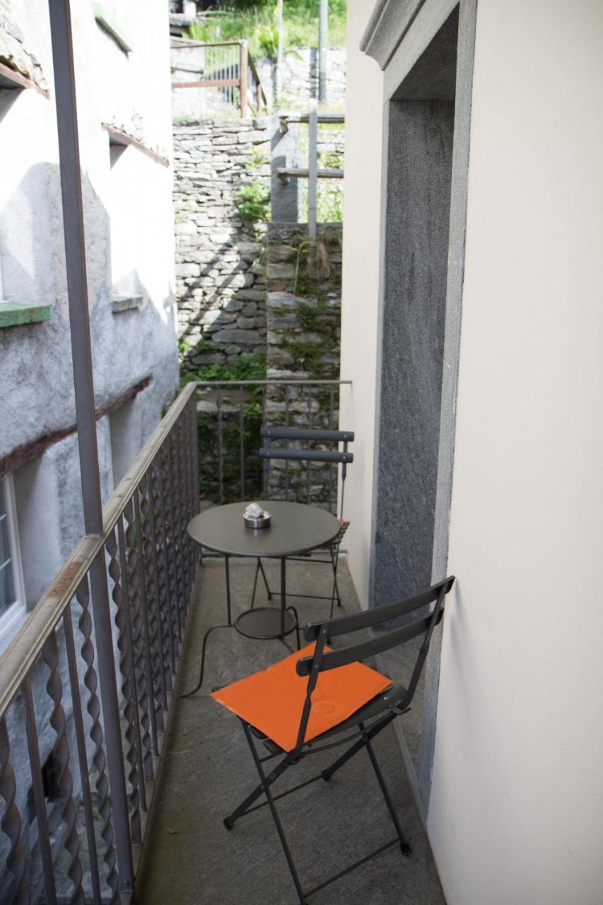 Palazzo Gamboni Swiss Historic Hotel Comologno Ngoại thất bức ảnh